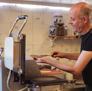 2018-07-12 15.28.55-1